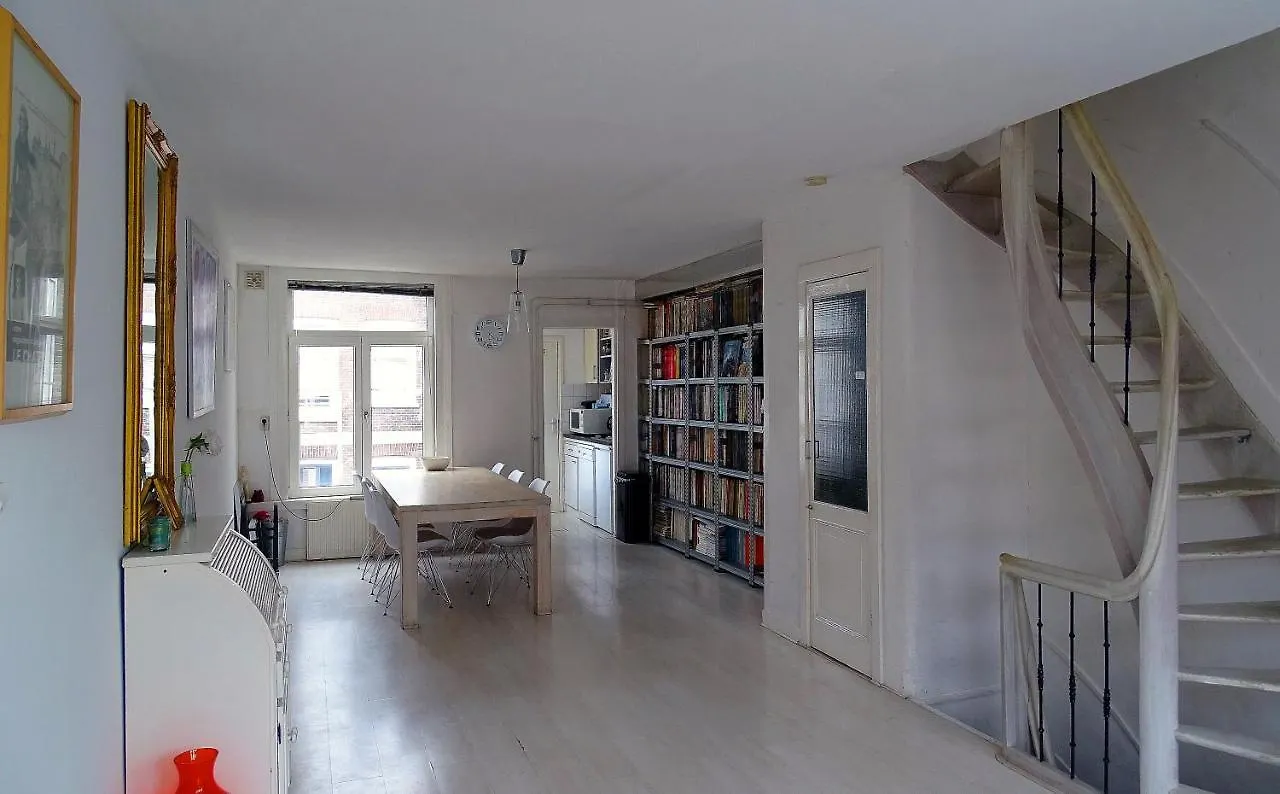 Spacious Apartment Pijp Amsterdam Netherlands